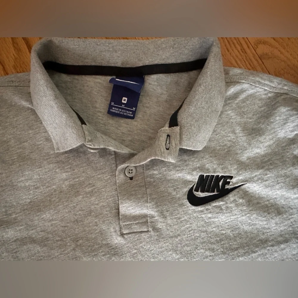 Nike Men's Gray Polo Shirt